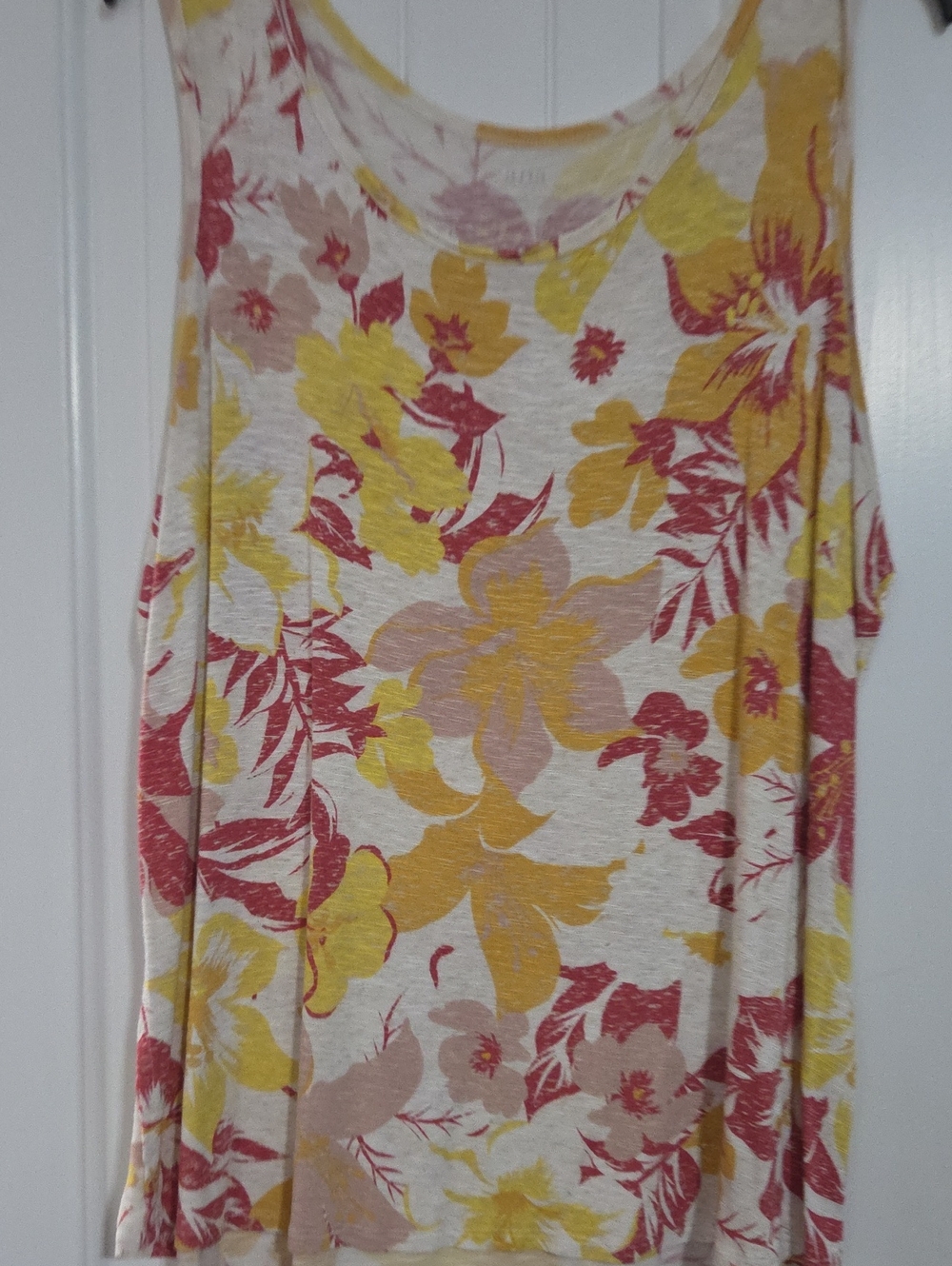 a.n.a Floral Scoop Neck Tank in Yellow, Pink & Cream